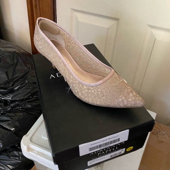 Shoes - Picture 1 of 3